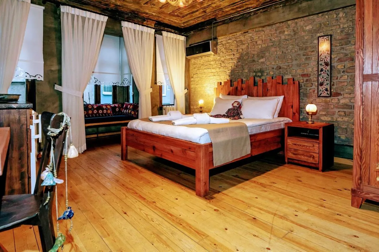 Maria Balat Hotel location